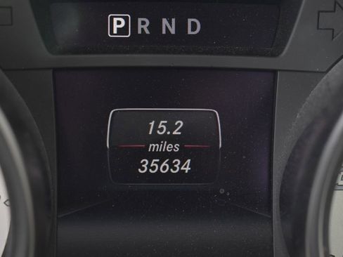 Used 2016 Mercedes-Benz SLK 300 image 9