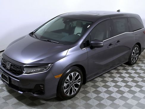 New 2026 Honda Odyssey Elite image 3