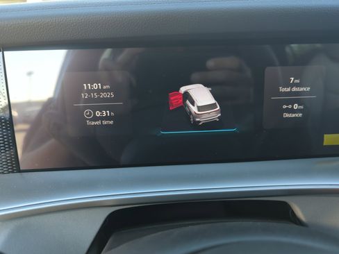 New 2026 Volkswagen Tiguan SE R-Line image 11