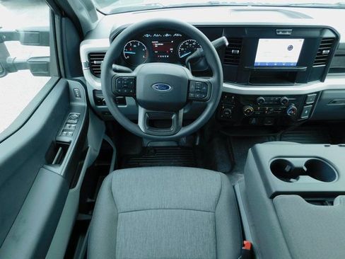 New 2026 Ford F250 4x4 Crew Cab Super Duty image 6