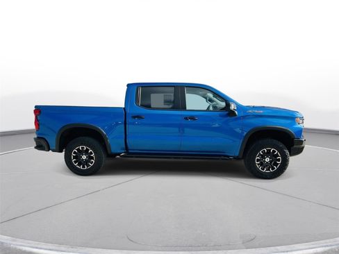 Used 2022 Chevrolet Silverado 1500 ZR2 w/ Technology Package image 44