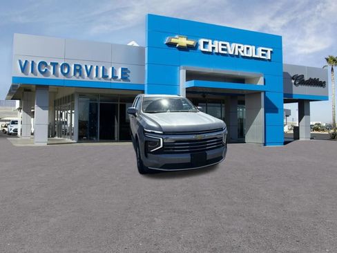 Used 2025 Chevrolet Tahoe LT RWD image 3