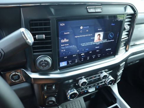 New 2026 Ford F250 Lariat w/ Black Appearance Package image 5