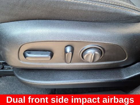 Used 2018 GMC Terrain SLE w/ Driver Convenience Package image 21