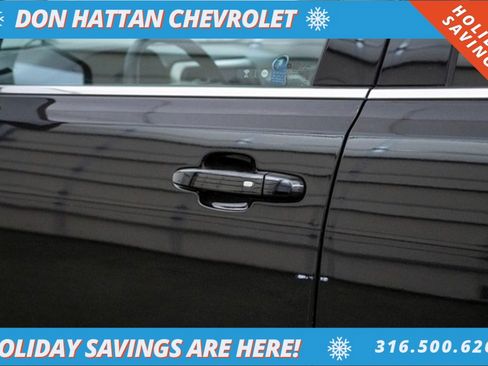 Used 2023 GMC Acadia SLE w/ Driver Convenience Package image 32