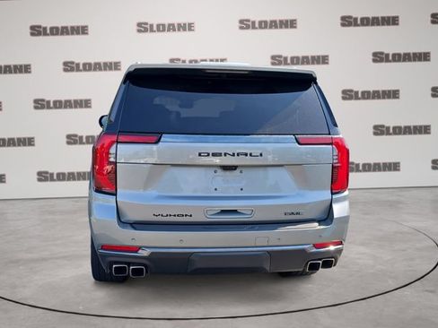 Used 2025 GMC Yukon XL Denali Ultimate w/ LPO, Illumination Package AWD/4WD image 4