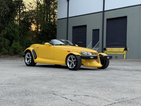 Used 2000 Plymouth Prowler image 21