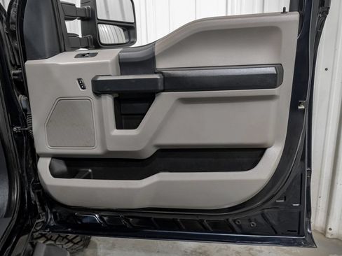 Used 2022 Ford F250 XL w/ STX Appearance Package AWD/4WD image 42