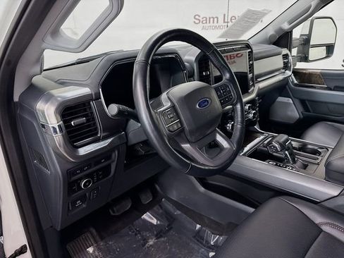 Used 2023 Ford F150 Lariat w/ Trailer Tow Package image 9