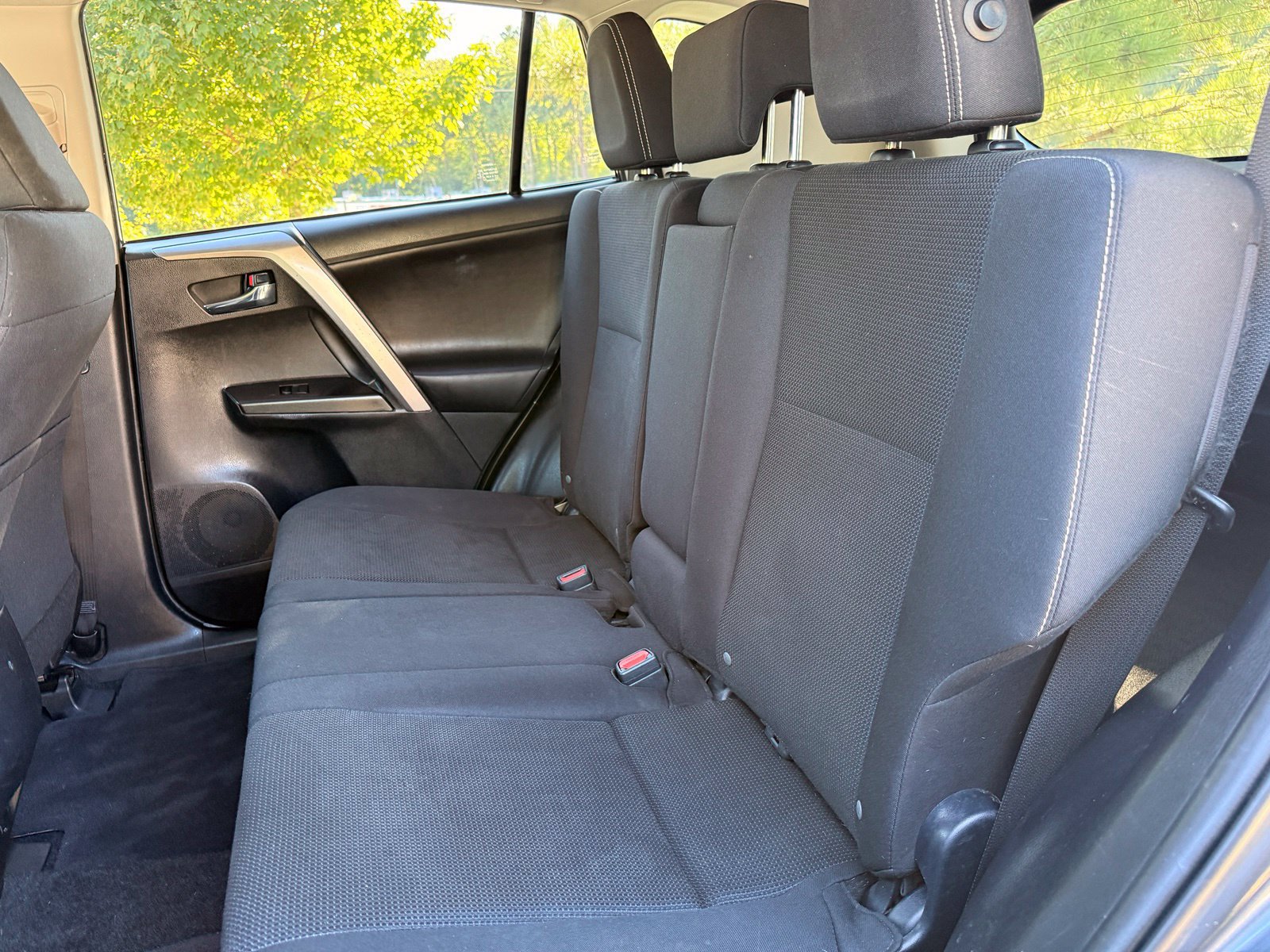 Used 2017 Toyota RAV4 XLE FWD image 40