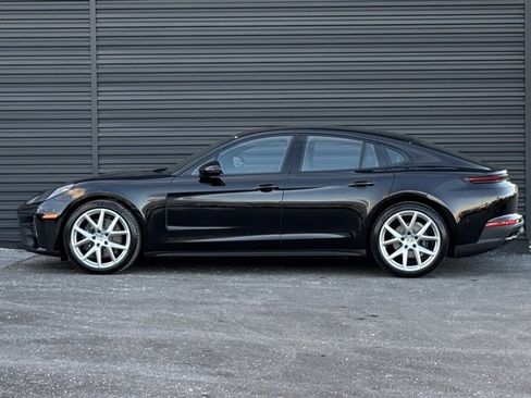 New 2026 Porsche Panamera 4 image 2