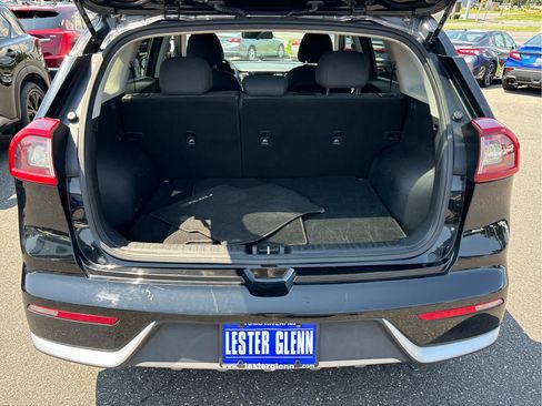 Used 2018 Kia Niro LX FWD image 26