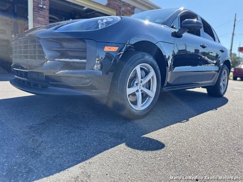 Used 2021 Porsche Macan image 9