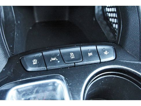 Used 2023 Chevrolet TrailBlazer RS w/ Convenience Package FWD image 29