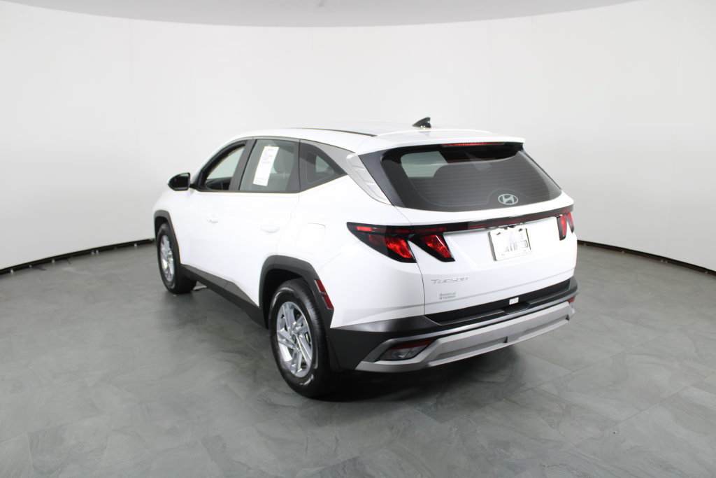 Used 2026 Hyundai Tucson SE FWD image 16