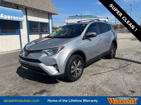 Used 2018 Toyota RAV4 XLE image 1