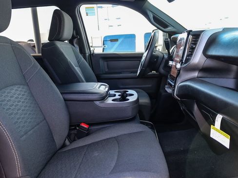 New 2026 RAM 3500 Tradesman AWD/4WD image 17
