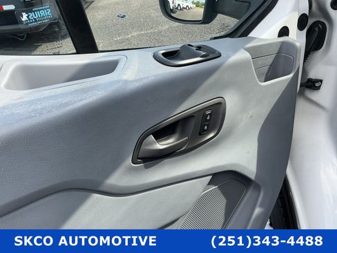 Used 2016 Ford Transit 250 130 Low Roof RWD image 22