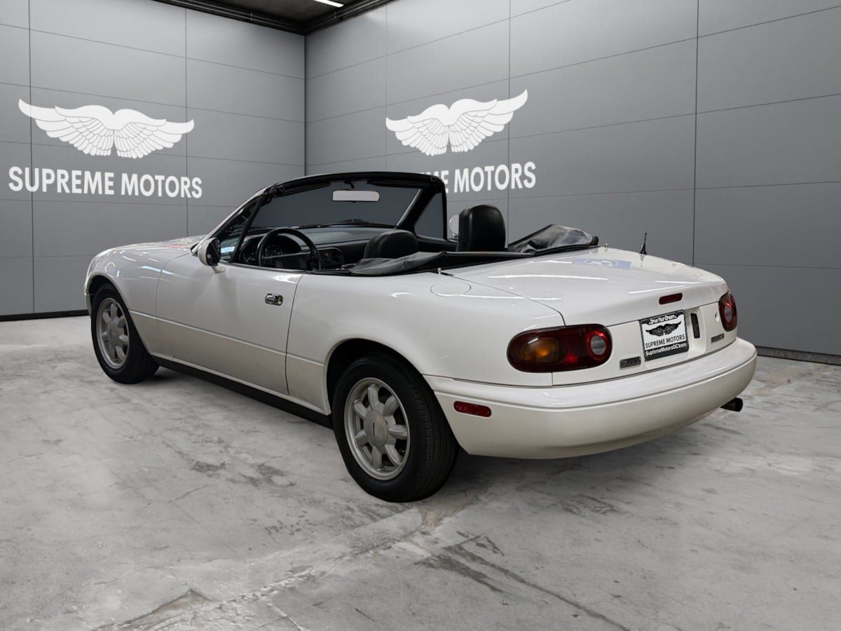 Used 1992 MAZDA MX-5 Miata RWD image 3