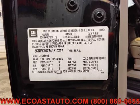 Used 2004 Chevrolet Suburban Z71 w/ Preferred Equipment Group image 17