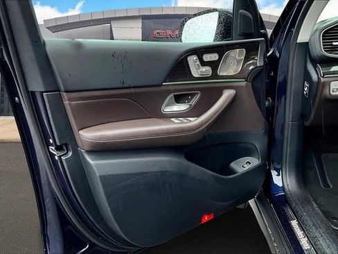 Used 2021 Mercedes-Benz GLS 450 4MATIC image 16