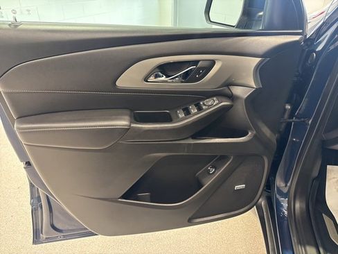 Certified 2023 Chevrolet Traverse LT w/ LT Premium Package image 20