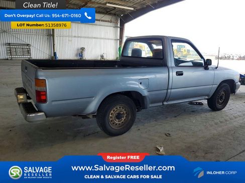 Used 1989 Toyota Pickup Deluxe RWD image 4