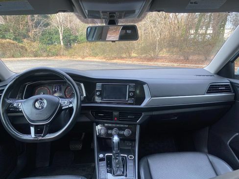 Used 2019 Volkswagen Jetta SE image 39