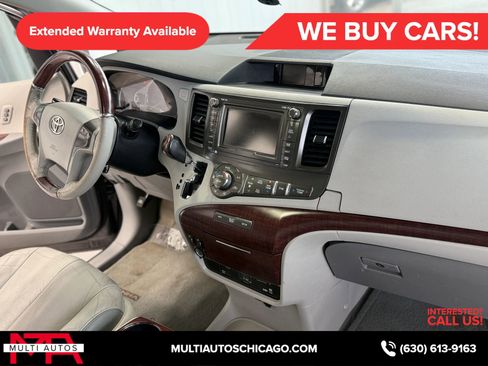 Used 2011 Toyota Sienna XLE image 16