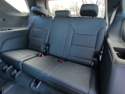 New 2026 Chevrolet Traverse LT w/ Sun and Wheel Package image 9