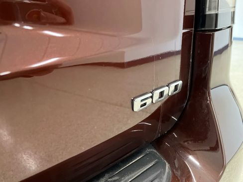 Used 2023 Cadillac Escalade Premium Luxury image 13