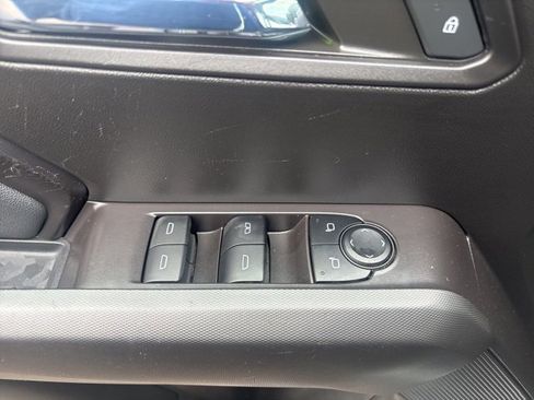 Used 2024 Chevrolet Colorado LT w/ LT Convenience Package image 17