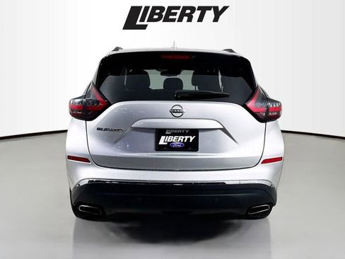 Used 2023 Nissan Murano SV image 6