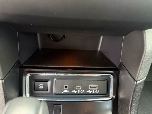 Used 2024 Subaru Ascent Limited w/ Technology Package AWD/4WD image 46