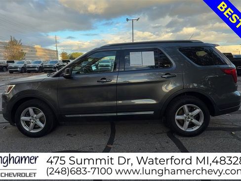 Used 2018 Ford Explorer XLT w/ Equipment Group 201A image 5