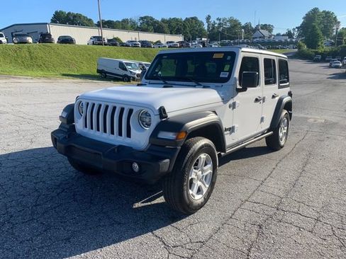 Used 2022 Jeep Wrangler Unlimited Sport AWD/4WD image 4