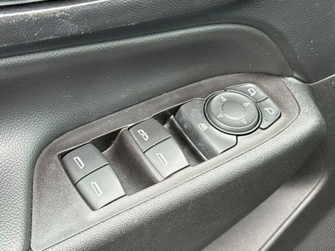 Used 2018 Chevrolet Equinox LT AWD/4WD image 12