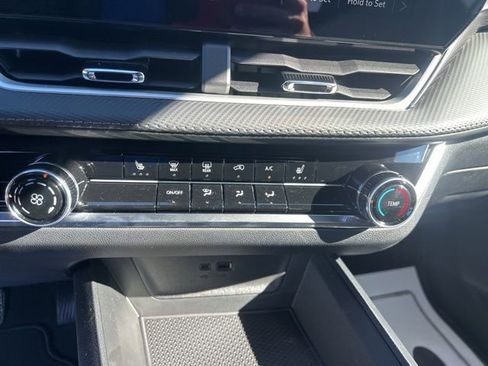 New 2026 Chevrolet Equinox LT FWD image 24