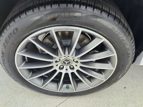 Used 2024 Mercedes-Benz GLE 450e 4MATIC w/ AMG Line Exterior image 60