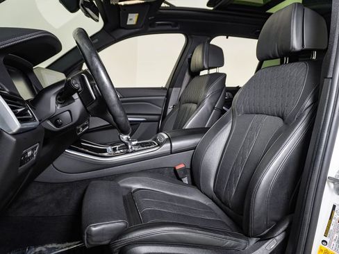 Used 2021 BMW X5 M50i w/ Executive Package AWD/4WD image 18