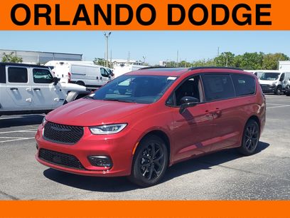 New 2025 Chrysler Pacifica Limited