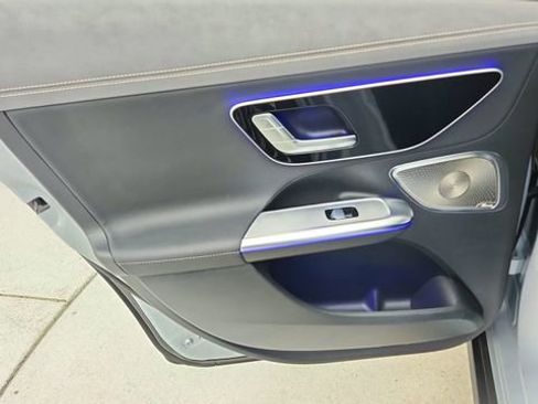 Used 2023 Mercedes-Benz EQE 500 500 Sedan w/ Digital Light Package image 31