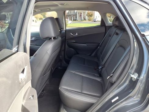 Used 2021 Hyundai Kona Limited w/ Cargo Package image 5