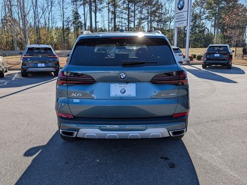 Used 2025 BMW X5 xDrive40i w/ Climate Comfort Package image 4