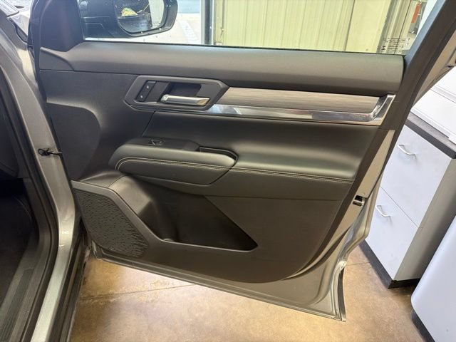 Used 2026 GMC Terrain Elevation w/ Elevation Premium Package AWD/4WD image 24