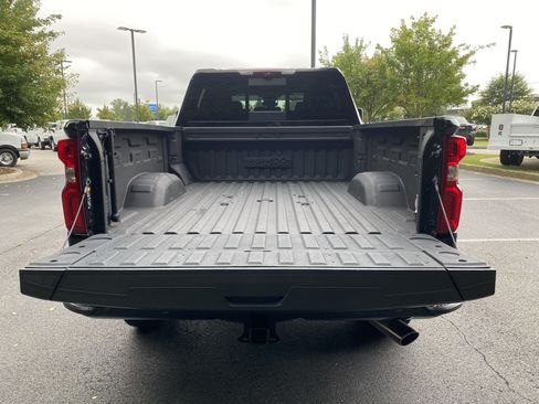 Used 2024 Chevrolet Silverado 2500 High Country w/ High Country Premium Package AWD/4WD image 12
