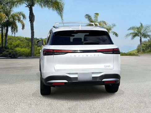 Certified 2026 INFINITI QX60 Luxe w/ Cargo Package FWD image 4