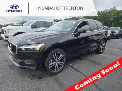 Used 2021 Volvo XC60 T5 Momentum w/ Premium Package