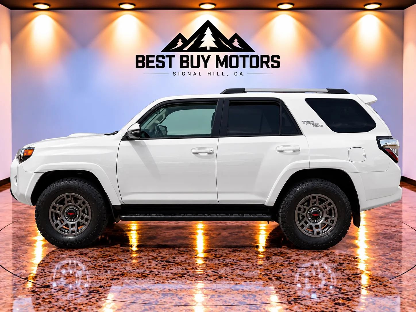 Used 2018 Toyota 4Runner TRD Off-Road AWD/4WD image 5