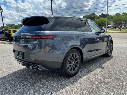 Used 2023 Land Rover Range Rover Sport SE AWD/4WD image 6